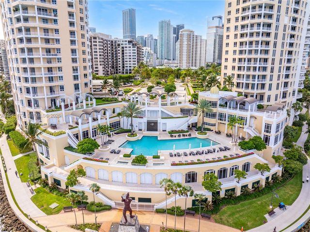 808 Brickell Key Drive 408, Miami, FL 33131