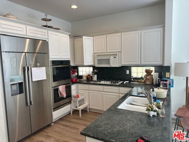 1588 Applefield Street, Newbury Park (thousand Oaks), CA 91320