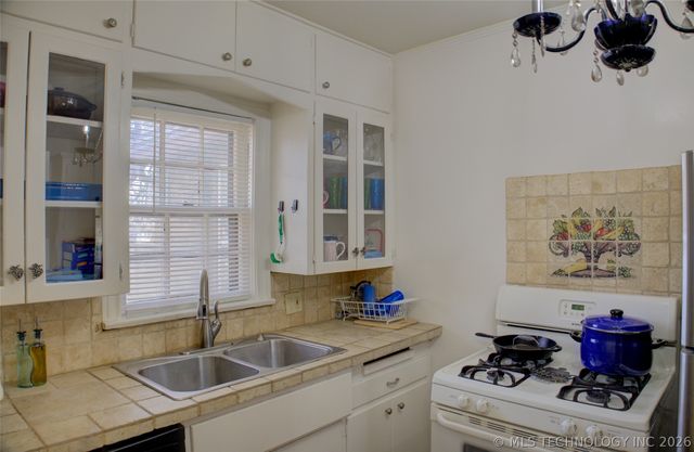 1731 S Yorktown Avenue, Tulsa, OK 74104