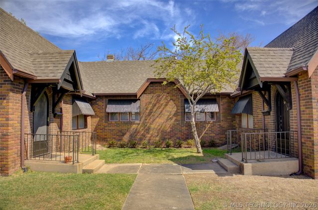 1731 S Yorktown Avenue, Tulsa, OK 74104