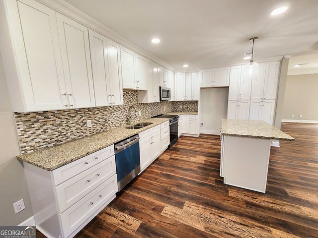 2813 W Doublegate Drive, Albany, GA 31721