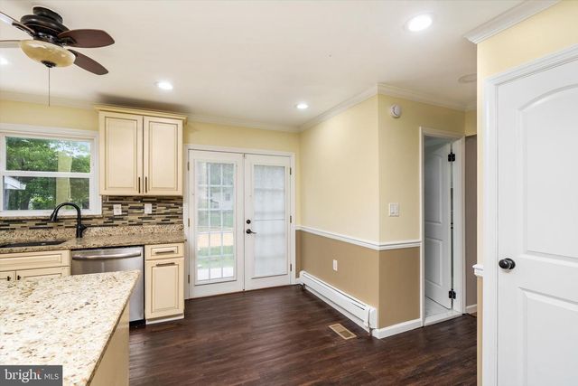 10 GREAT WOODS DR, Ewing, NJ 08618