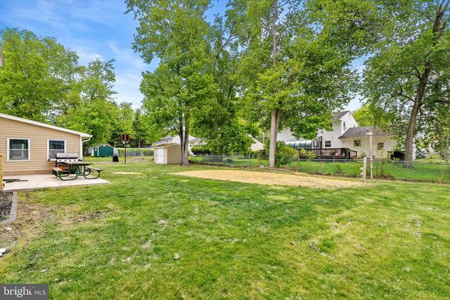 10 GREAT WOODS DR, Ewing, NJ 08618