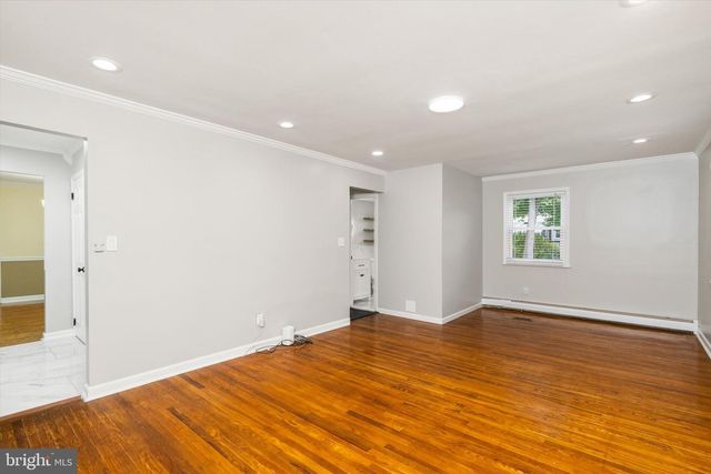 10 GREAT WOODS DR, Ewing, NJ 08618