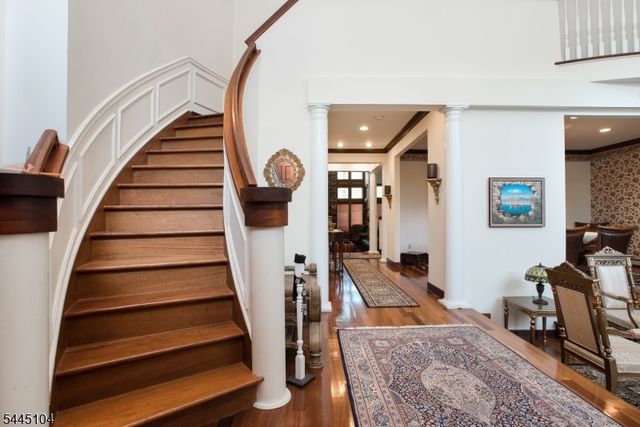203 Rock Road W, Green Brook Twp., NJ 08812