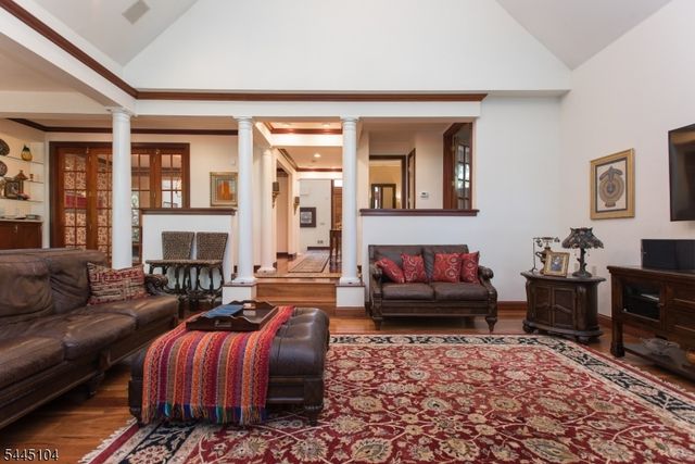 203 Rock Road W, Green Brook Twp., NJ 08812