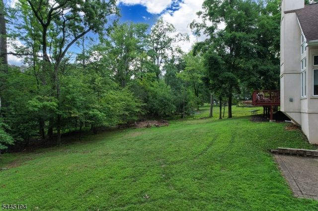 203 Rock Road W, Green Brook Twp., NJ 08812