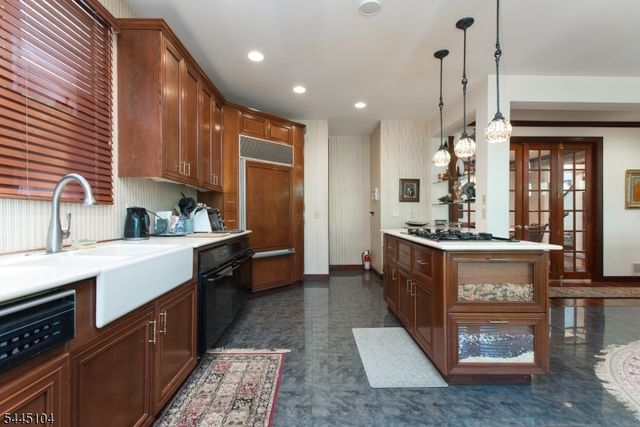 203 Rock Road W, Green Brook Twp., NJ 08812