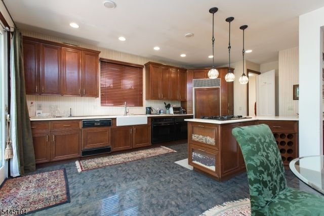203 Rock Road W, Green Brook Twp., NJ 08812