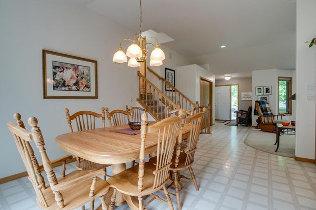 463 42nd Avenue S, Moorhead, MN 56560