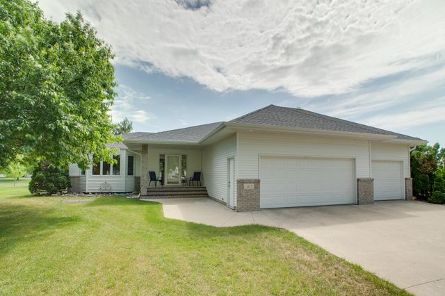 463 42nd Avenue S, Moorhead, MN 56560