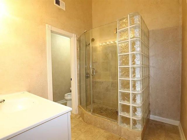 10714 Bayou Place Court, Houston, TX 77099