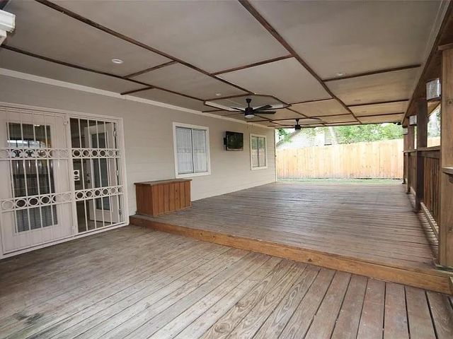 10714 Bayou Place Court, Houston, TX 77099