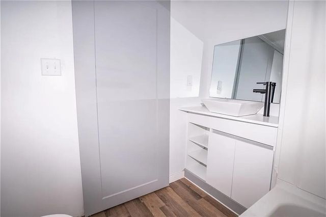 2812 Cleveland Avenue, Des Moines, IA 50317