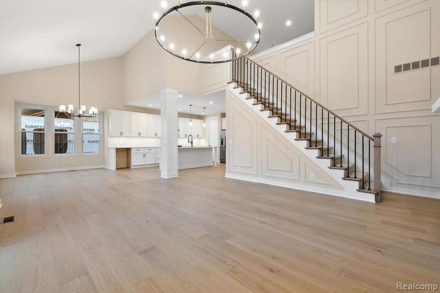 2044 Breckenridge Court, Rochester Hills, MI 48307