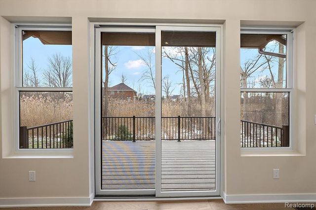 2044 Breckenridge Court, Rochester Hills, MI 48307
