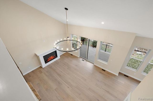 2044 Breckenridge Court, Rochester Hills, MI 48307