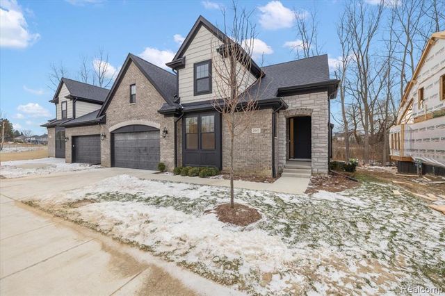 2044 Breckenridge Court, Rochester Hills, MI 48307
