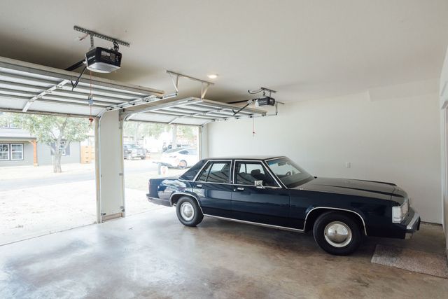 216 Wilson Street, Lake Dallas, TX 75065