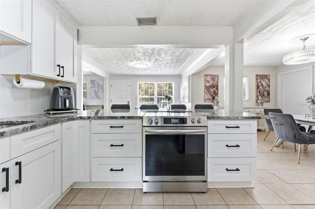 4610 71ST STREET N, St Petersburg, FL 33709