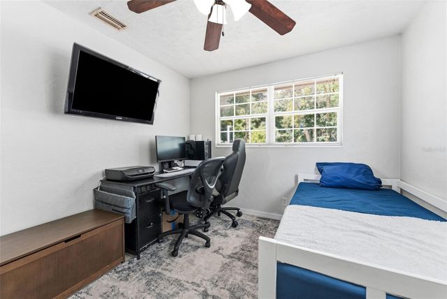 4610 71ST STREET N, St Petersburg, FL 33709