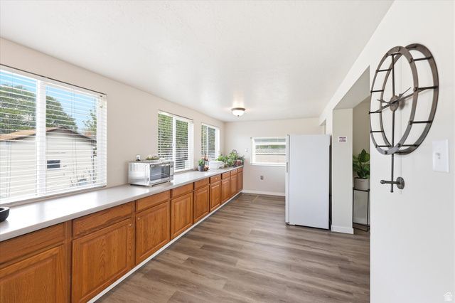 215 CAROL WAY, Midvale, UT 84047