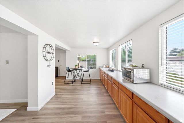 215 CAROL WAY, Midvale, UT 84047