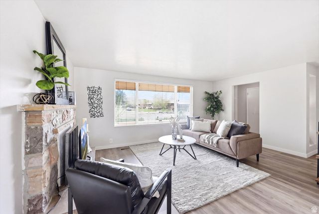 215 CAROL WAY, Midvale, UT 84047
