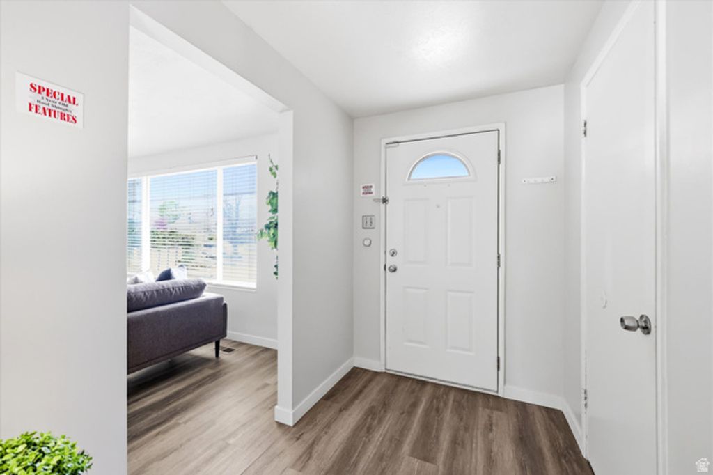 Image 2 of property listing at 215 CAROL WAY, Midvale, UT 84047