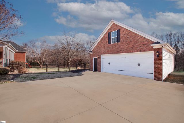 111 Hunting Meadow, Williamston, SC 29697