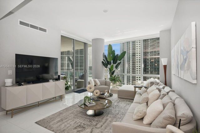 851 NE 1st Avenue 1711, Miami, FL 33132