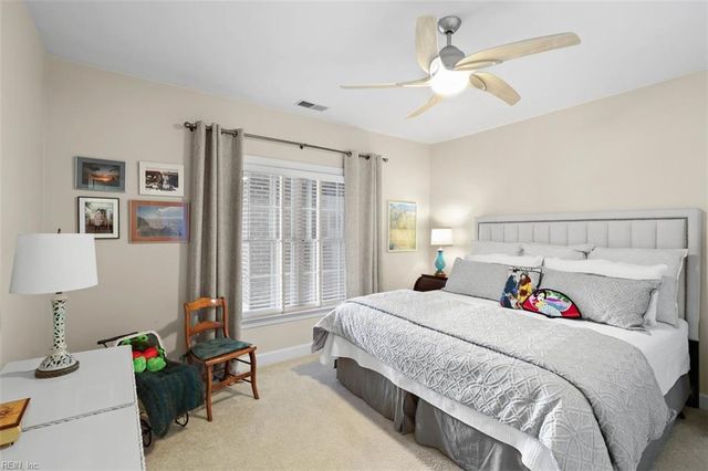 2421 Ocean Shore Cres Apt 402, Virginia Beach, VA 23451