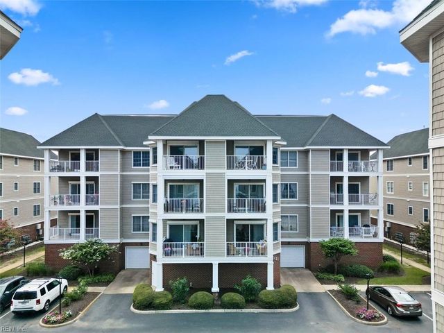 2421 Ocean Shore Cres Apt 402, Virginia Beach, VA 23451