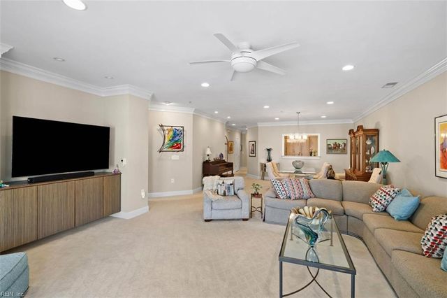 2421 Ocean Shore Cres Apt 402, Virginia Beach, VA 23451