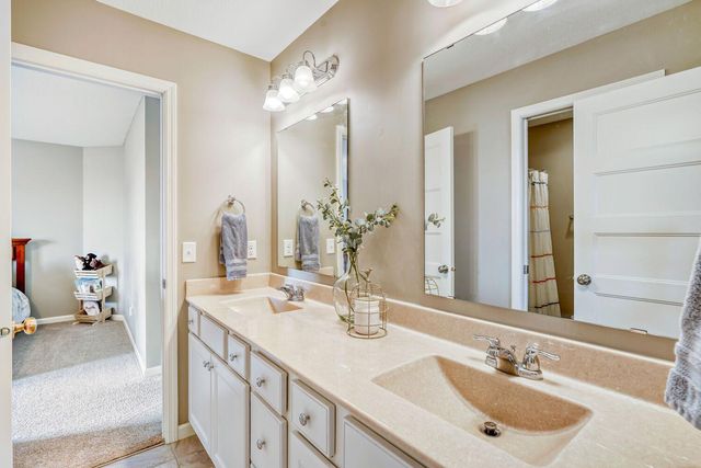 15536 Hampshire Lane, Savage, MN 55378