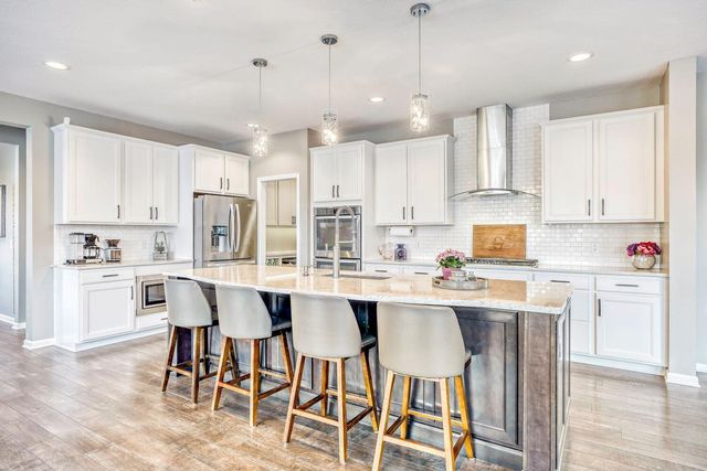 15536 Hampshire Lane, Savage, MN 55378