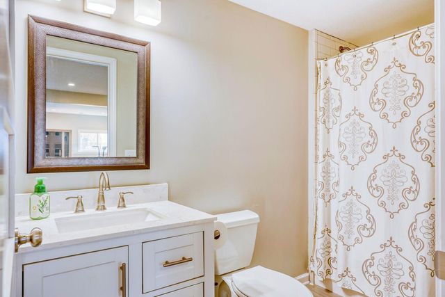 15536 Hampshire Lane, Savage, MN 55378