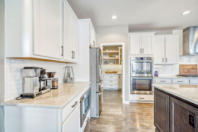 15536 Hampshire Lane, Savage, MN 55378