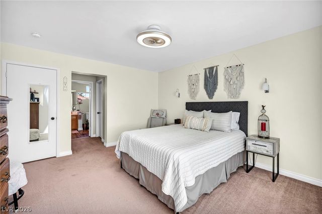 8765 Raindrop Canyon Avenue, Las Vegas, NV 89129