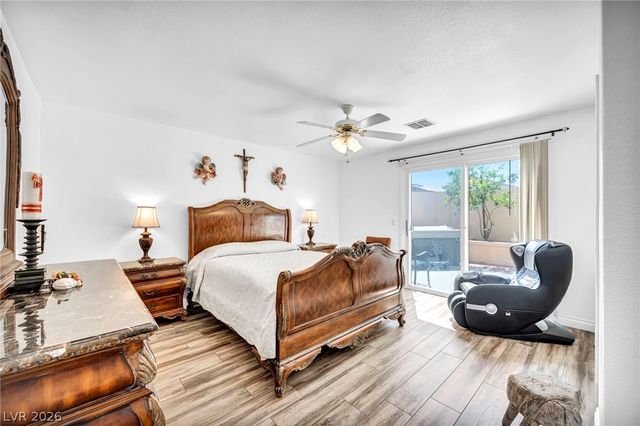 8765 Raindrop Canyon Avenue, Las Vegas, NV 89129