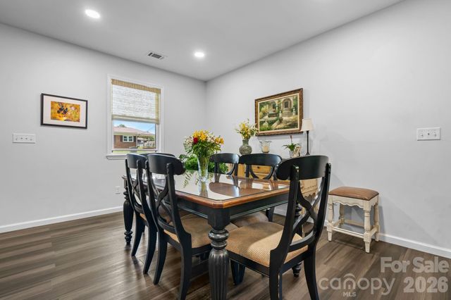244 Holly Street, Hudson, NC 28638