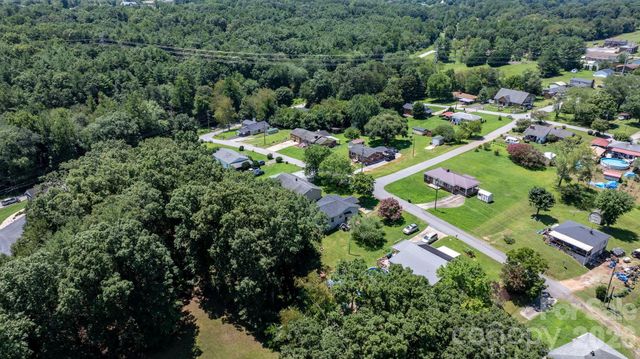244 Holly Street, Hudson, NC 28638
