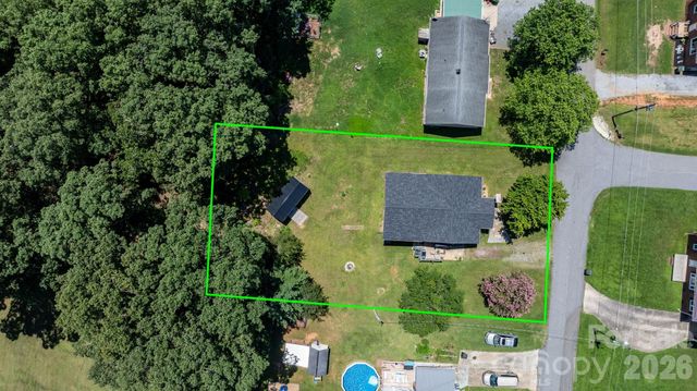 244 Holly Street, Hudson, NC 28638