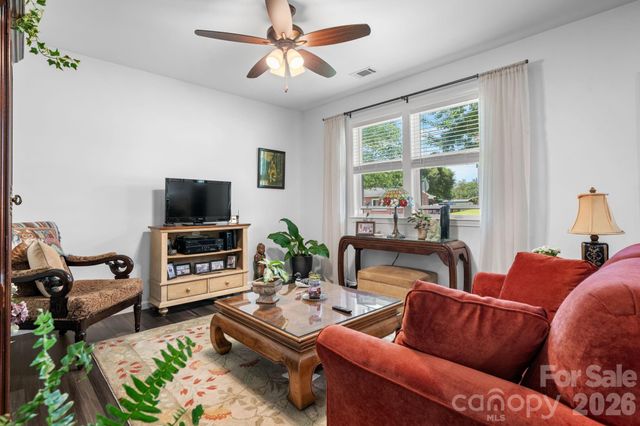244 Holly Street, Hudson, NC 28638