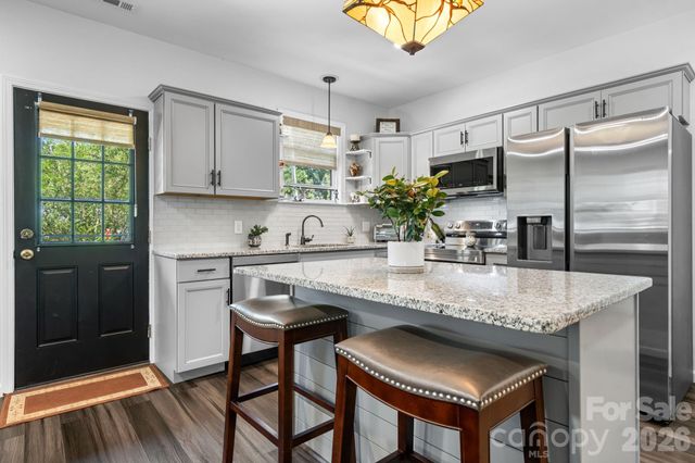 244 Holly Street, Hudson, NC 28638