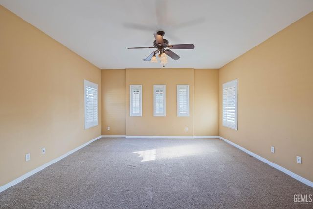 8602 Bolsena Lane, Bakersfield, CA 93312