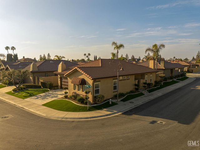 8602 Bolsena Lane, Bakersfield, CA 93312