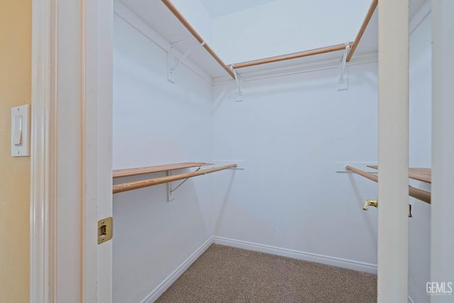 8602 Bolsena Lane, Bakersfield, CA 93312