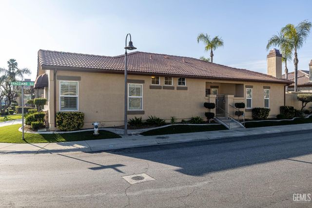 8602 Bolsena Lane, Bakersfield, CA 93312