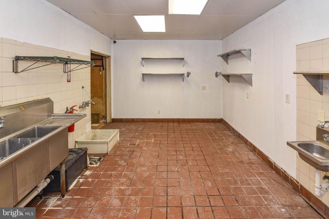 916 LIGHT ST, Baltimore, MD 21230